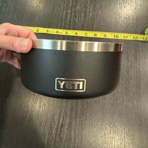 Yeti dog water bowl